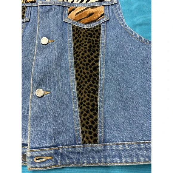 Vintage WHITTALL & SHON Denim Vest Animal Print Patchwork Leopard Zebra Size M - Picture 9 of 12